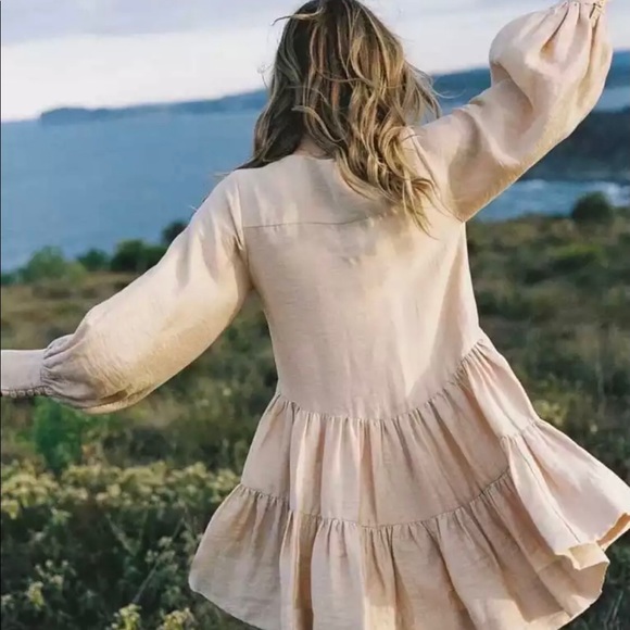 Shona Joy style Tuxedo dress - Picture 2 of 3